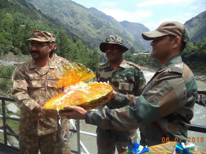 Sweets exchanged at border on Eid-ul-Fitr